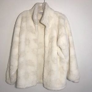 Cream fur long sleeve light jacket